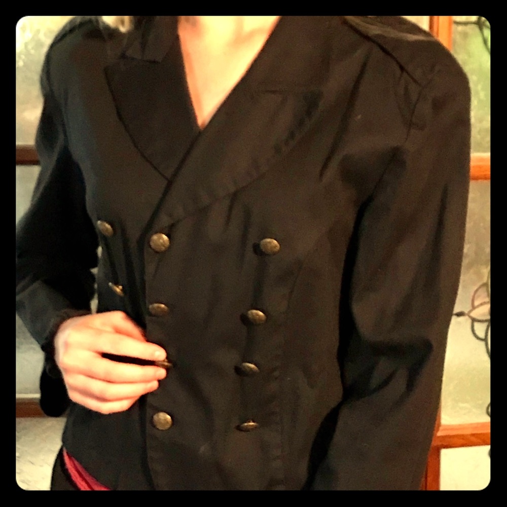 Military crop buttoned jacket
